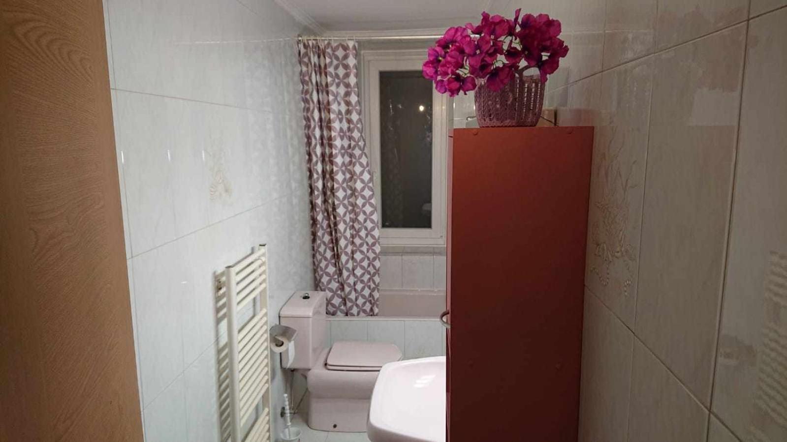 Piso Rio Nervión 15 Minutos Bilbao Apartamento Ugao-Miraballes Exterior foto